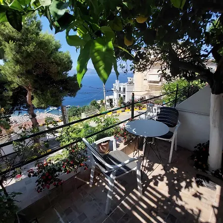 The Sun House Apartment *