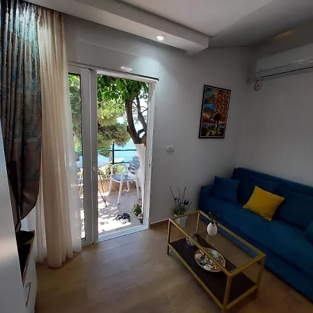 The Sun House * Sarande